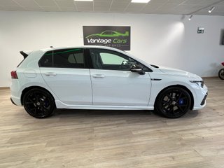 Volkswagen Golf 8 R PERFORMANCE