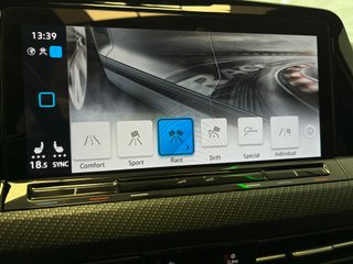 Volkswagen Golf 8 R PERFORMANCE
