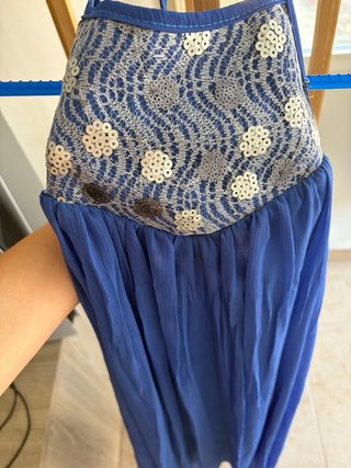 Vestido Azul con Detalles de Lentejuelas