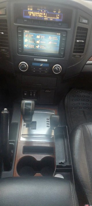 Mitsubishi Montero 2007