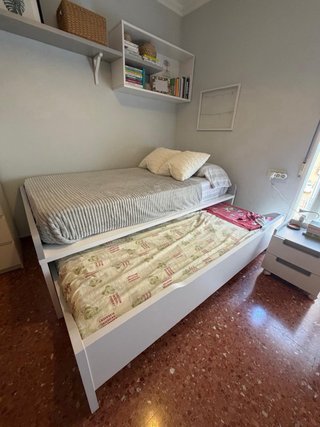 Dormitorio juvenil 2 camas  110cm y 90cm. Calidad.