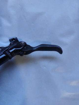 Maneta de freno SRAM Code RSC (no funciona)