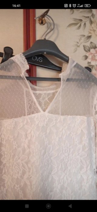 Camicia in pizzo bianca da bambina