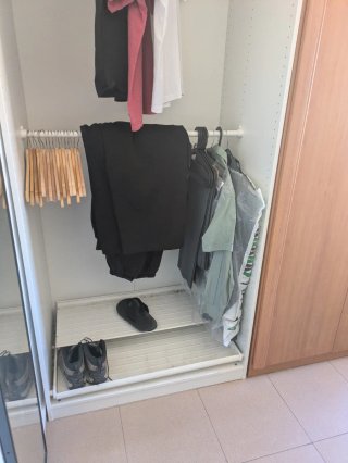 Estructura armario Ikea y complementos