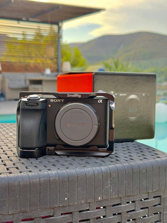 Sony A6700 (como nueva)