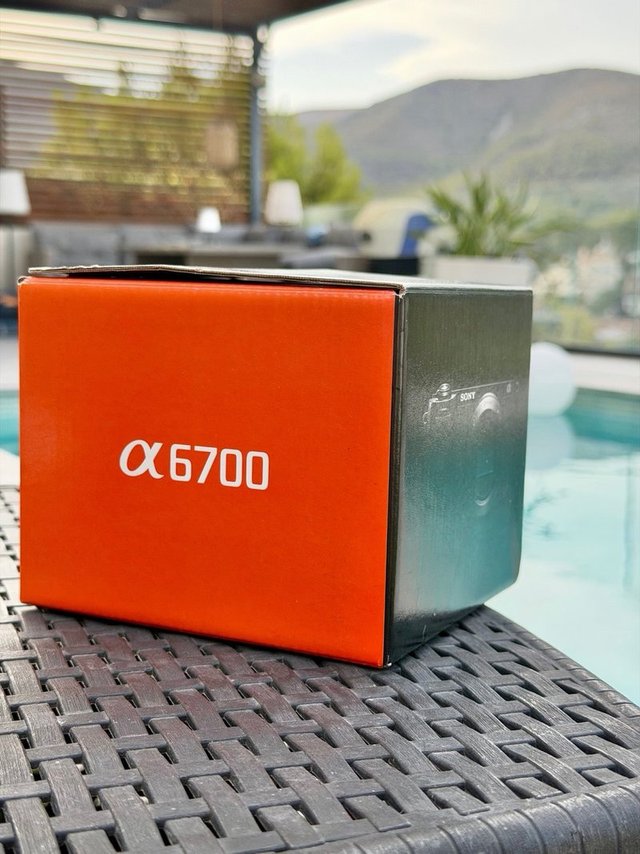 Sony A6700 (como nueva)