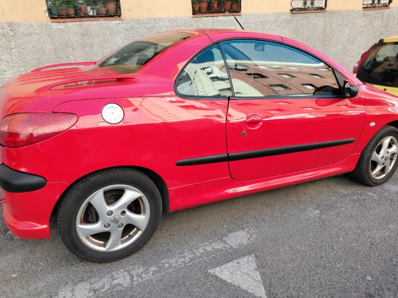 Peugeot 206 CC 1.6 (2001) 2001