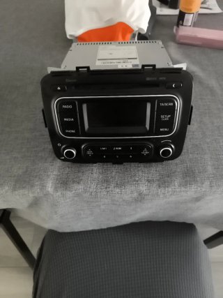 Radio Kia carens 2017.
