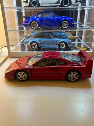 Ferrari F40 Escala 1/18