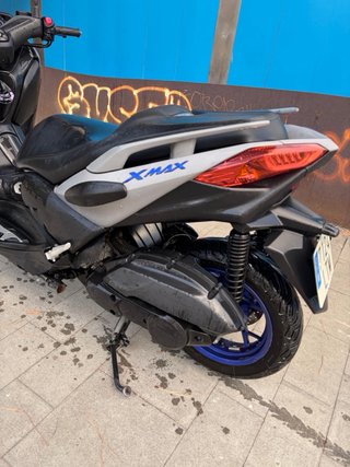 Yamaha XMAX