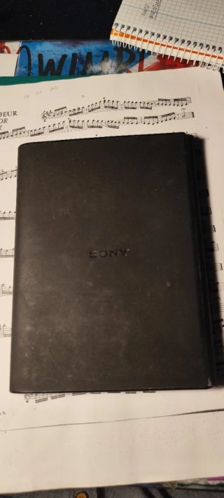 Sony PRS-T2 E-reader Rojo