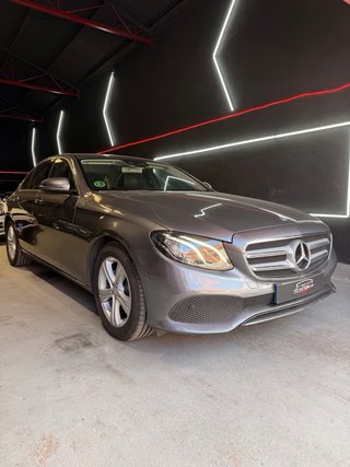Mercedes E220d NACIONAL/Pantalla digital IMPECABLE
