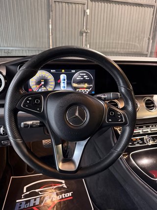 Mercedes E220d NACIONAL/Pantalla digital IMPECABLE