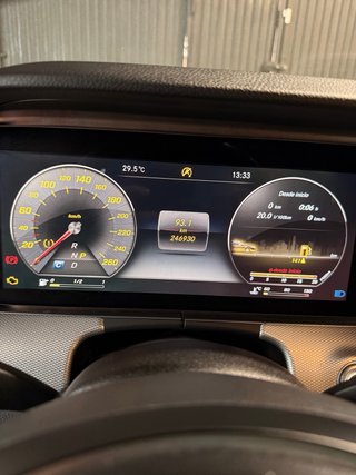 Mercedes E220d NACIONAL/Pantalla digital IMPECABLE