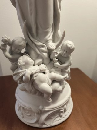 Escultura Inmaculada Concepción porcelana