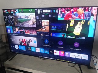 Samsung QLED 50 con líneas horizontales
