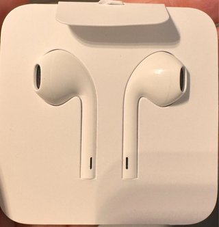 EarPods Apple con conector Lightning