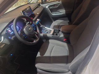 Toyota RAV4 220 hybrid 4X4 BUSINESS