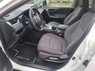 Toyota RAV4 220 hybrid 4X4 BUSINESS