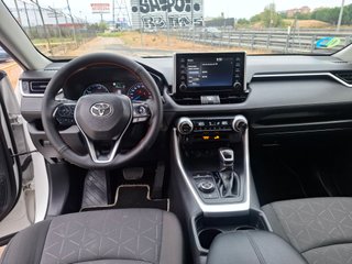 Toyota RAV4 220 hybrid 4X4 BUSINESS