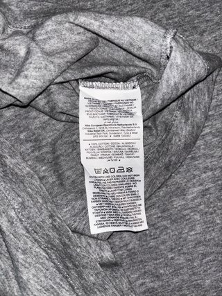 Camiseta Nike Gris