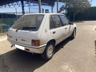 Peugeot 205 Lacoste 1986