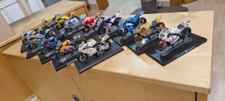Colección 12 Miniaturas Motos Valentino Rossi