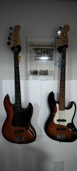 Bajo Eléctrico Sire Marcus Miller V3