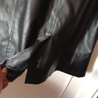 Abrigo polipiel negro cuello pelo nuevo  entallado