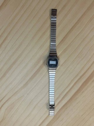 Reloj Casio LA670WEA  colección vintage para mujer