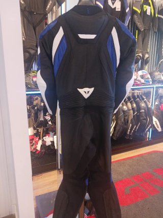 Mono Dainese Avro 4 Talla 50 y 54