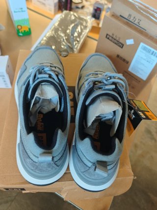 Zapatos Caterpillar Grises (149)
