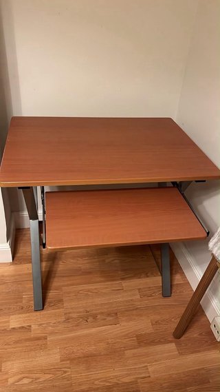Mesa de escritorio para ordenador