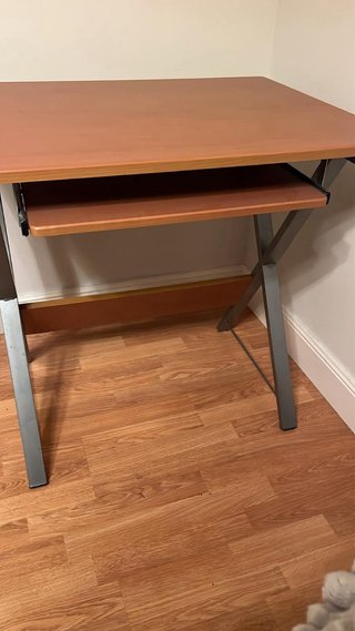 Mesa de escritorio para ordenador