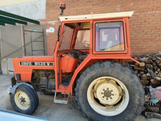 Tractor Kubota M5030V