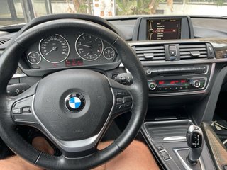 BMW Serie 3 Luxury 2012