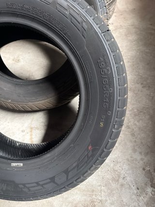 Pareja Neumáticos 195/65R15 91V