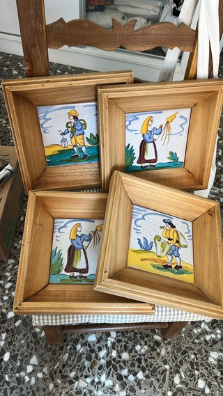 Set de 4 Cuadros de Azulejos con Marco de Madera