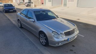 Mercedes-Benz 320 2002