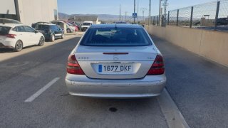 Mercedes-Benz 320 2002