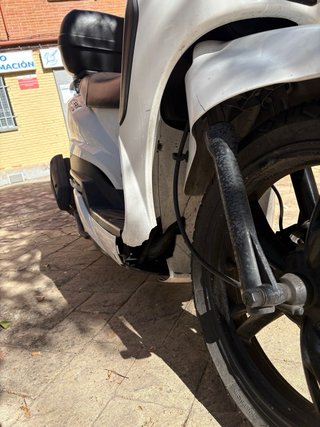 Peugeot Tweet 125 Blanca 2020