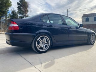 BMW 330i 241cv