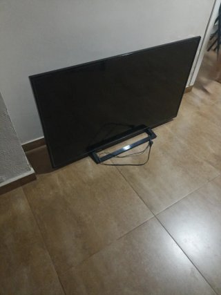 Televisión Toshiba 50 pulgadas pantalla rota
