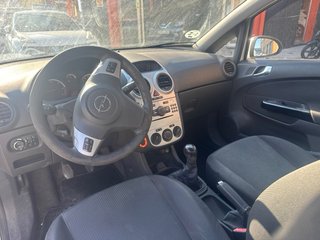 Opel Corsa DIESEL MUY CUIDADO y CON ITV RECIENTE