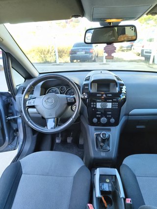 Opel Zafira 2010