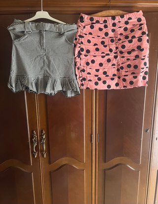 Set Lote Falda rosa lunares stradivarius y bicolor