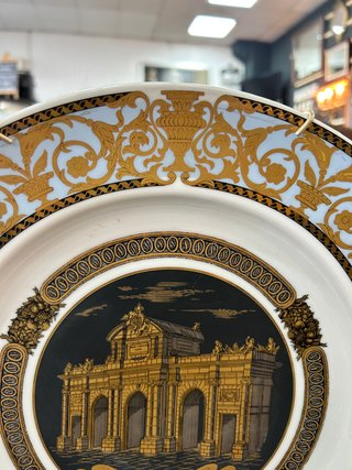 Lote 2 Platos Porcelana Vintage Madrid Oro