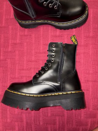 Botas Dr. Martens Negras Plataforma