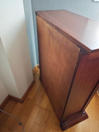 Conjunto de Mesa y Cómoda Auxiliar