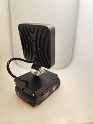 FOCO LED DE 48W PARA BATERÍAS BOSCH PROFESIONAL